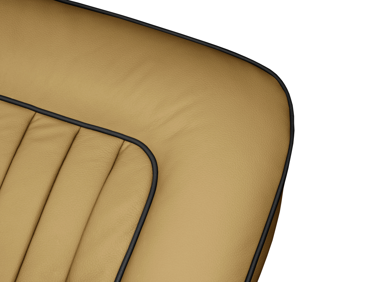 Biscuit with Black Piping
